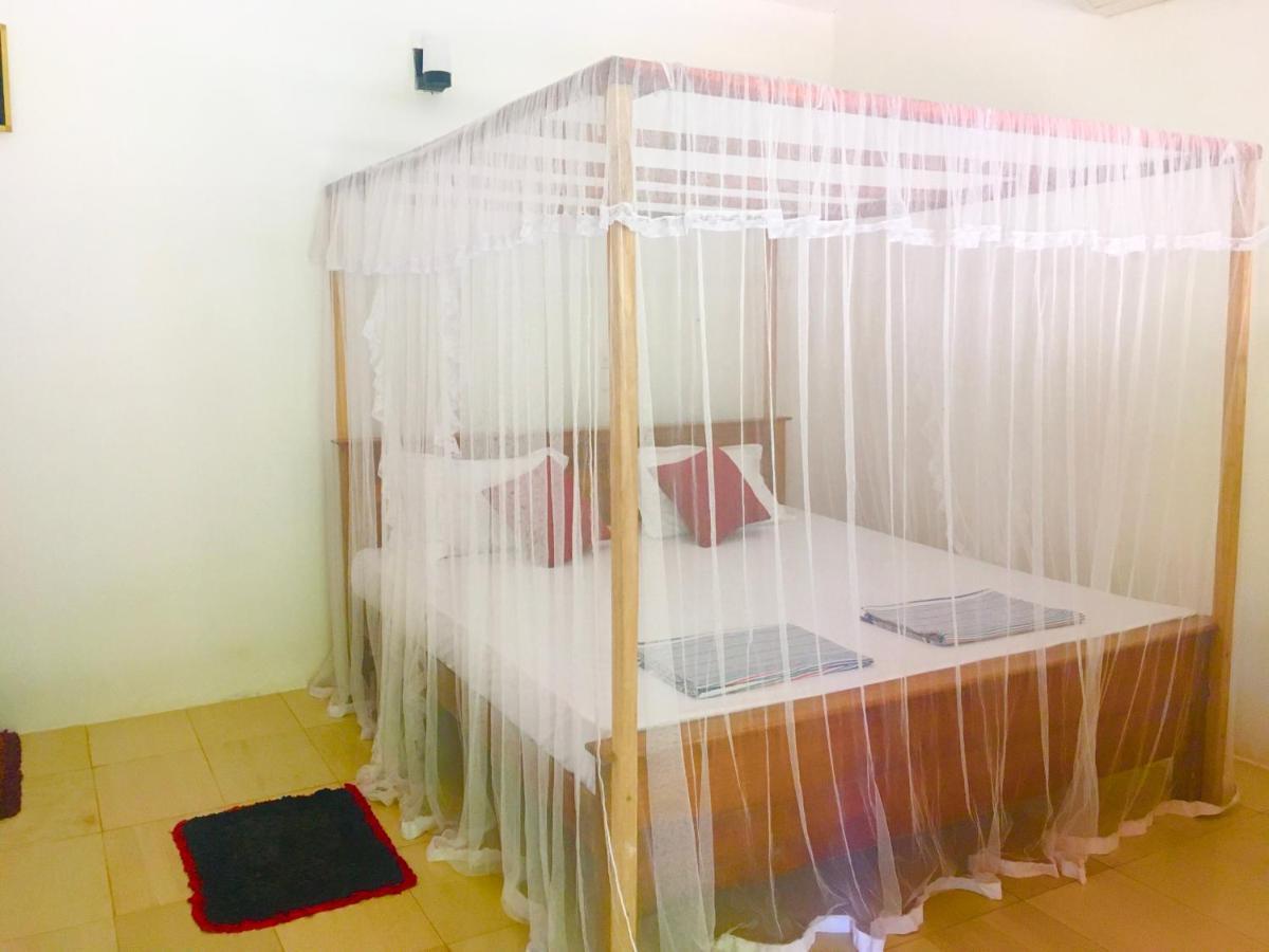 Arachchi Guest House Мириса Екстериор снимка