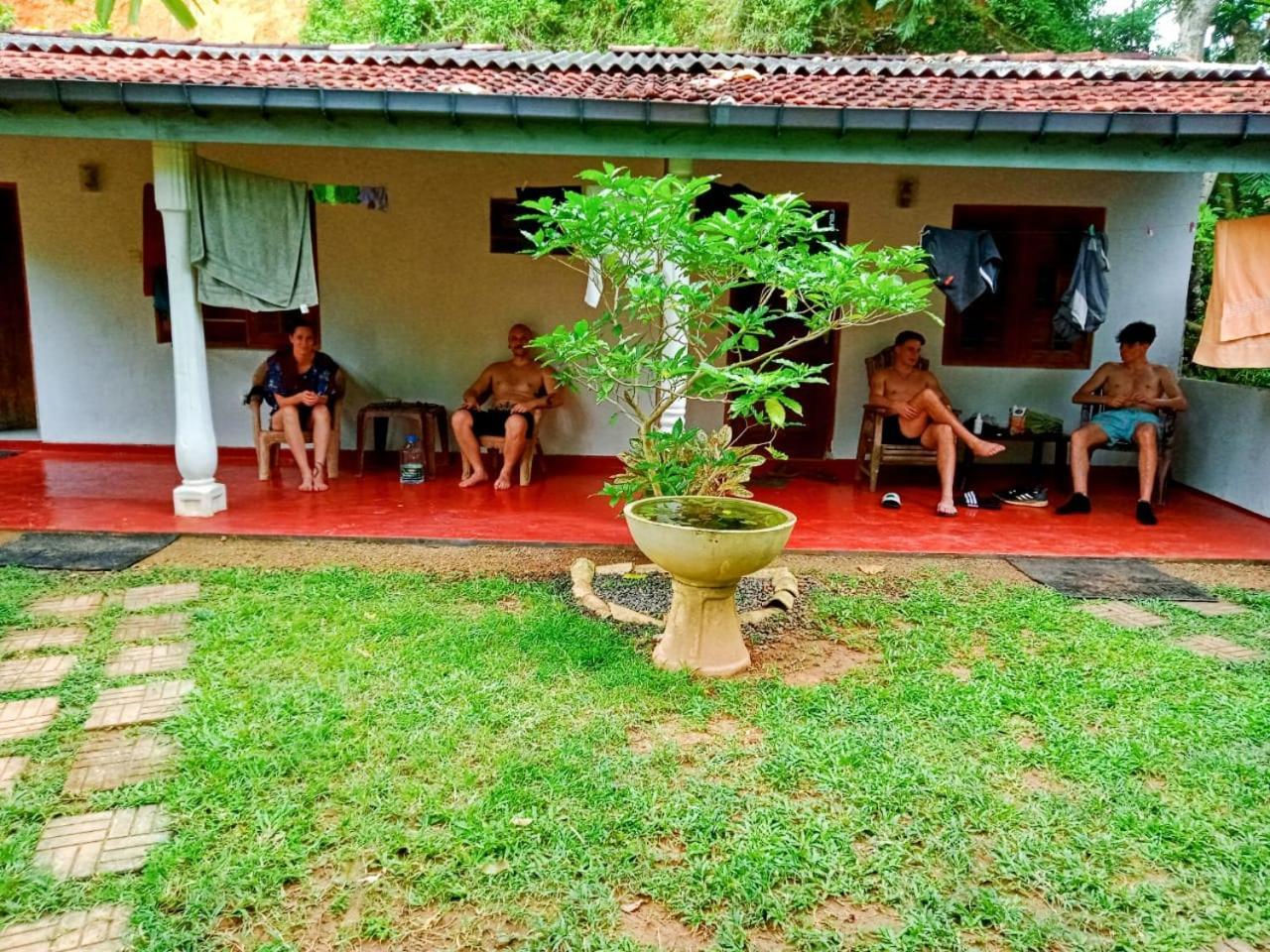 Arachchi Guest House Мириса Екстериор снимка