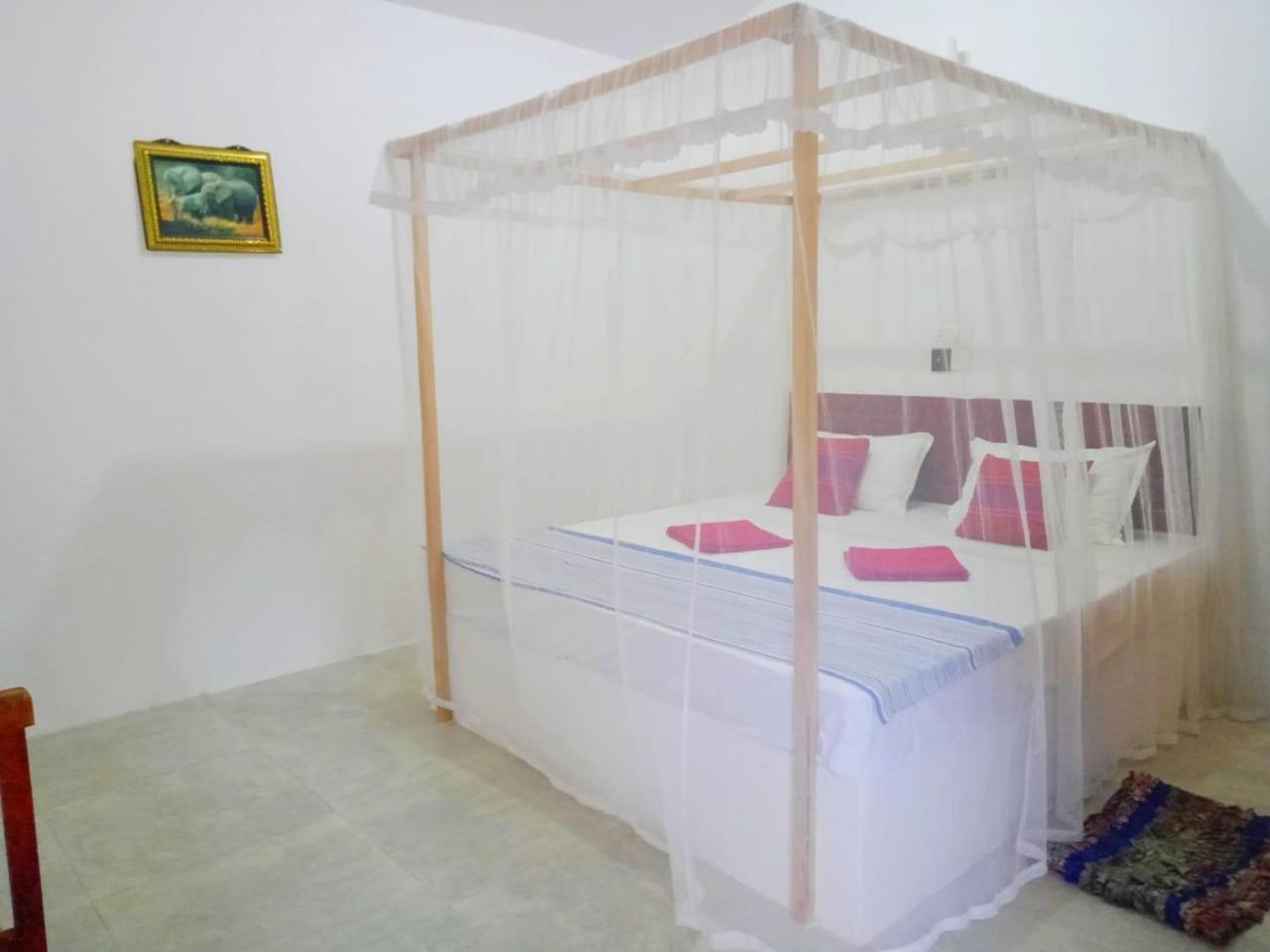 Arachchi Guest House Мириса Екстериор снимка